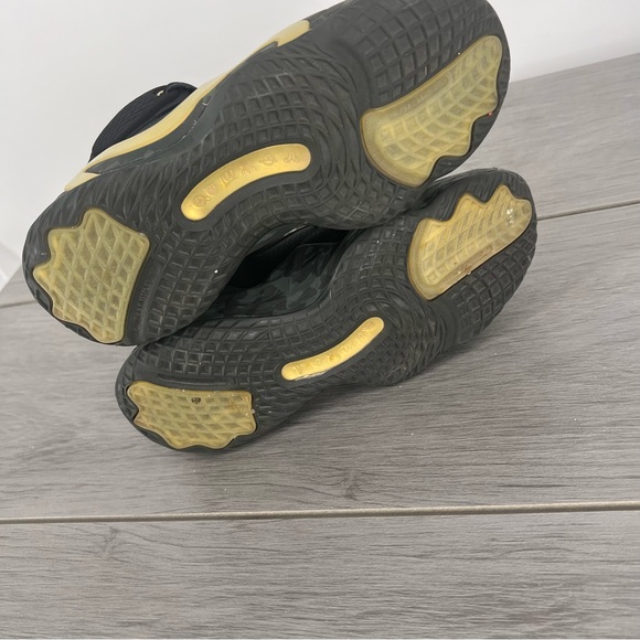 Adidas and Donovan Mitchell shoes size 6.5 basketball shoes - Picture 8 of 8